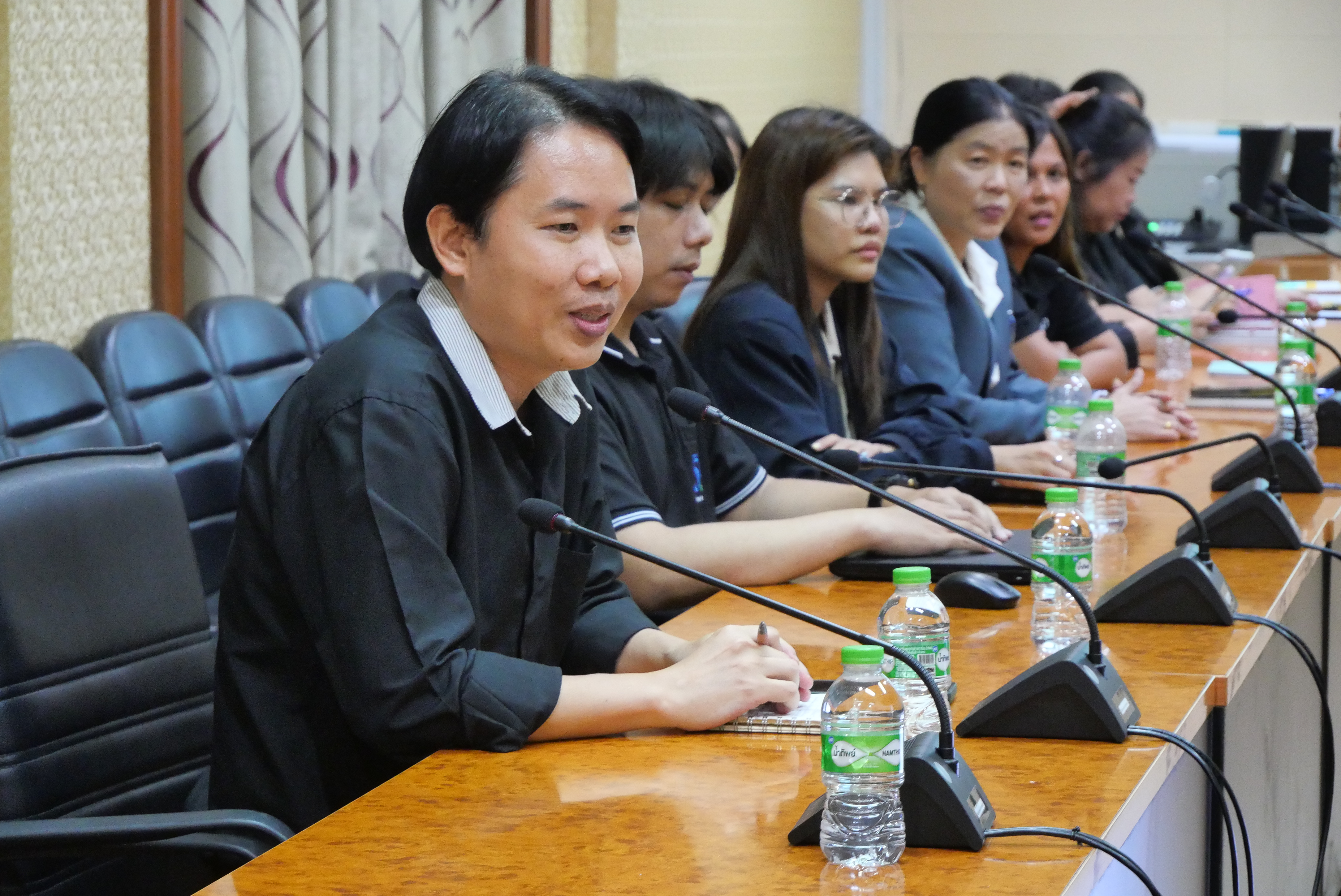 title - รองเลขาธิการ ส.ป.ก. ประชุมติดตามความก้าวหน้าการส่งเอกสารเบิกจ่ายผ่านระบบสารบรรณอิเล็กทรอนิกส์ (e-Office) ของสำนักบริหารกลาง 